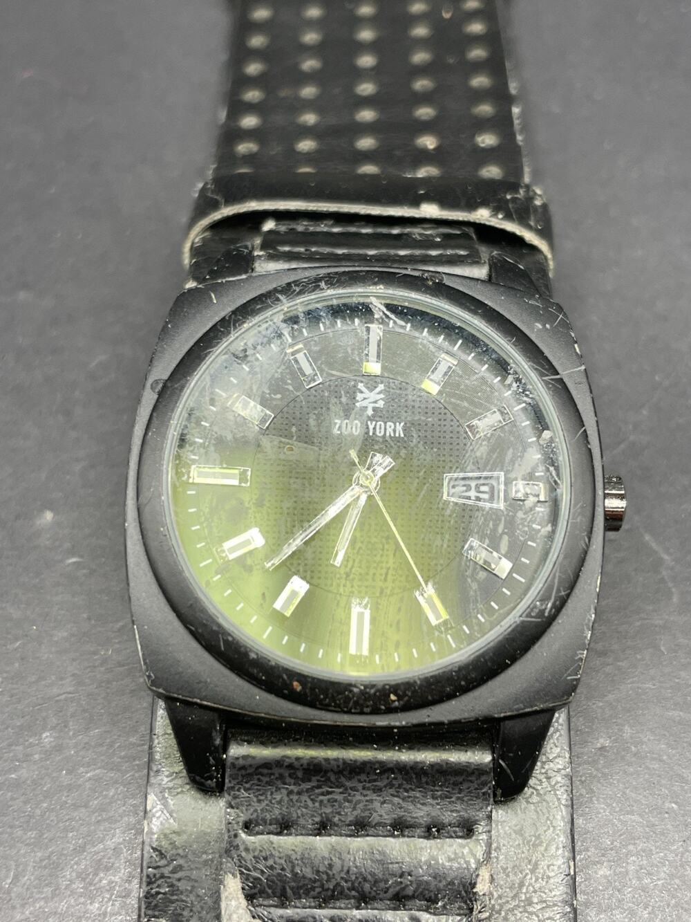 Vintage Zoo York Men's Watch Blackout Dial Perforated Wide Leather Band 40MM